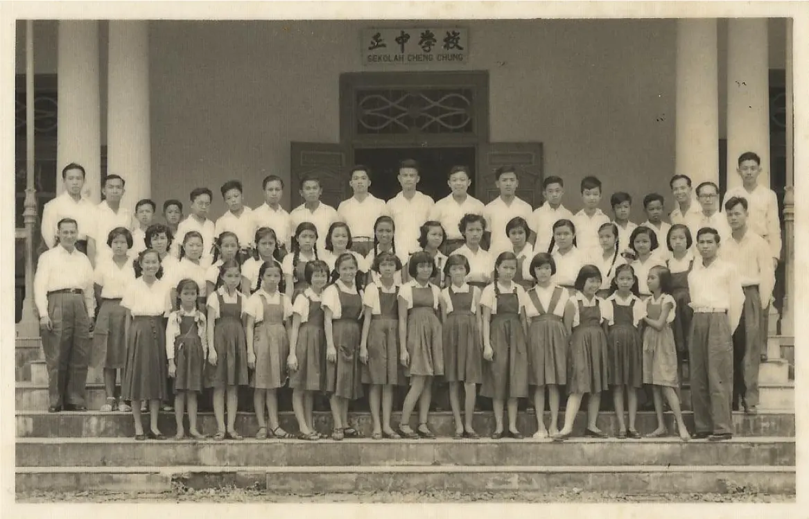 Sekolah Cheng Chung yang kemudian menjadi Gereja St. Fransiskus Asisi